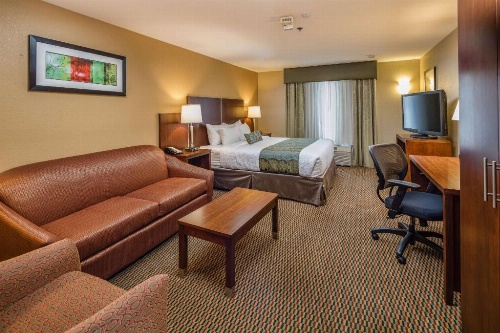 Best Western Plus Airport Inn And Suites image 12