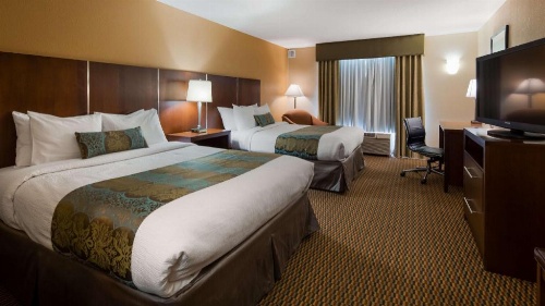 Best Western Plus Airport Inn And Suites image 2