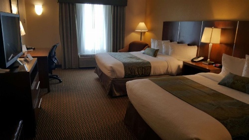 Best Western Plus Airport Inn And Suites image 3